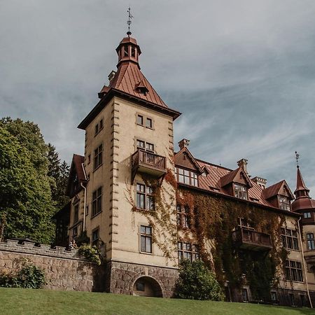 Hotel Slottsvillan Huskvarna Bagian luar foto