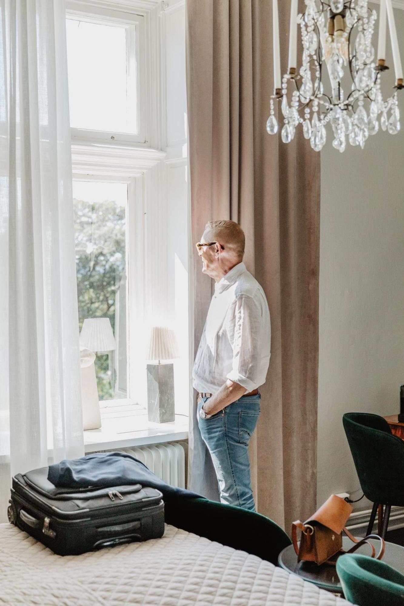 Hotel Slottsvillan Huskvarna Bagian luar foto